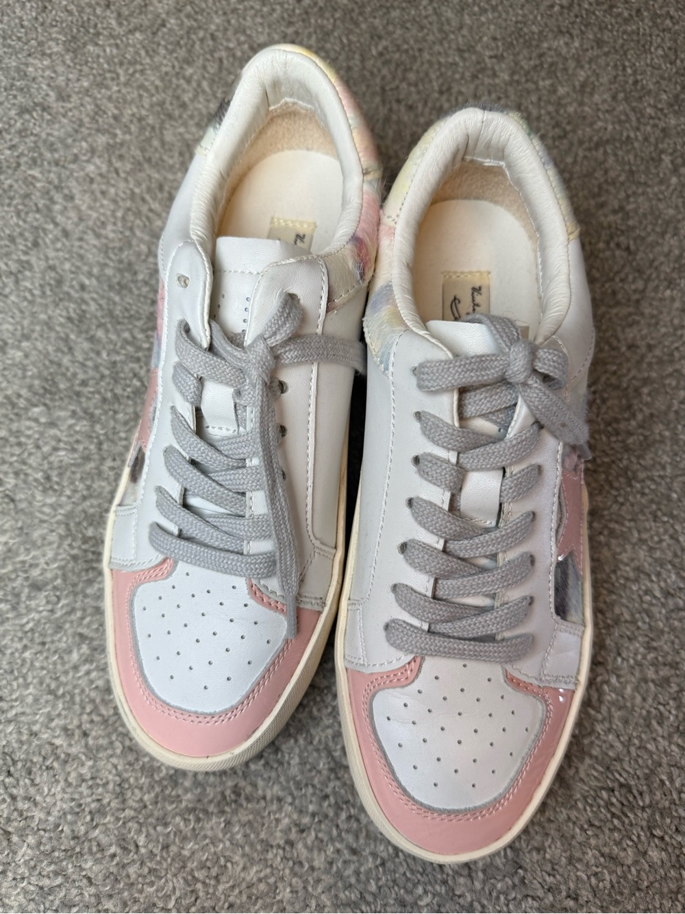 Vintage Havana White Sneakers with Pink Trim EUC size 7.5